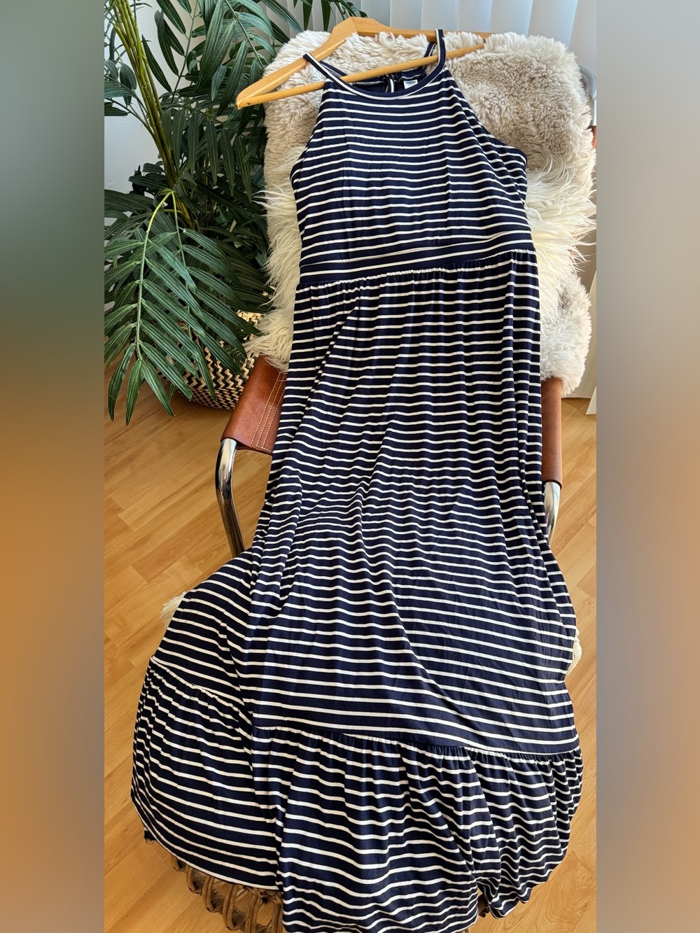 Old Navy High-Neck Ruffle-Hem Maxi Dress Blue & White Medium. Super comfy and so